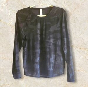 Lululemon Athletica Black Camouflage Top Size 8